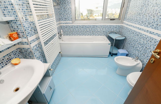 Luxury European Trade Center Apartment - Foto 18