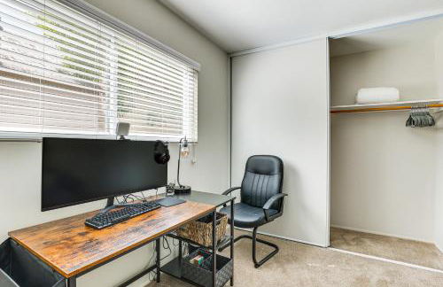 Sunny Oceanside Home with Patio, 5 Mi to Downtown! - Photo 26