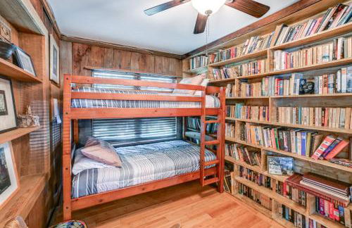 Screened Porch! Lakefront Gem in Boyds Branch Bay - Foto 14