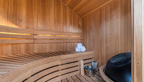 Walk to Broncos Stadium Hot tub & Rooftop - Foto 5