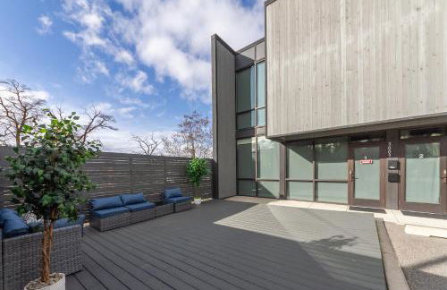 Modern Top Floor 2BR 1BA w Private Rooftop Patio South Hill Near Downtown - Foto 47