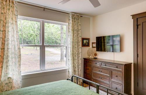 Greers Ferry Lake Retreat Game Room and Fire Pit! - Foto 16