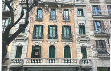 Top ten street in the world by Time Out Front View of Casa Batlló - Photo 33