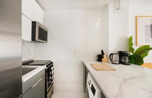 1597-7 Luxury Upper East Studio W&D in unit - Foto 8
