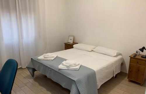 At Mollys metro A LucioSestio - Foto 13