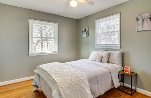 4 Mi to Northwest Stadium Inviting Home! - Foto 12