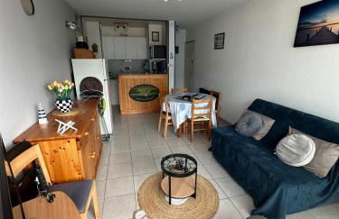 Aux Mouettes les pieds dans l'eau accès direct à la place 5 personnes - Foto 35