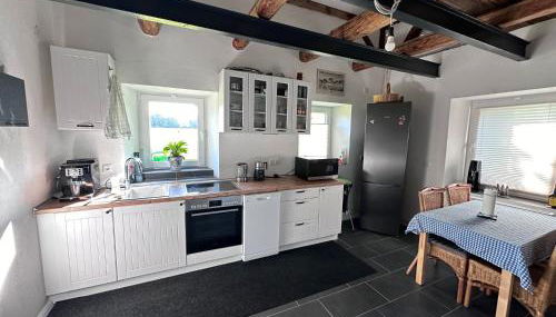 Modernes Bauernhaus - 3 Schlafzimmer, Kamin, Wohnzimmer, Küche, Bad - Foto 3