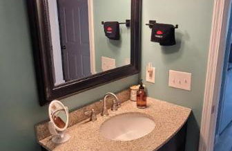 Robin's Nest 2BR at Duke Regional - Foto 27