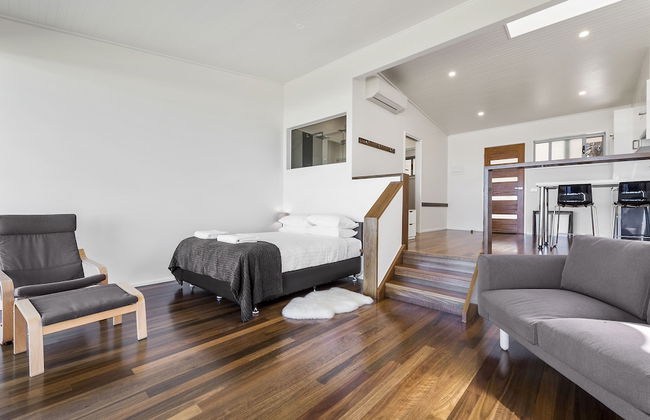 Seafarers Getaway - Photo 20