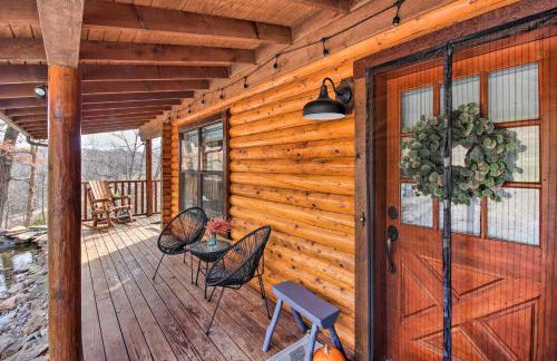 Enchanting Forested Cabin with Fire Pit and Grill - Foto 27