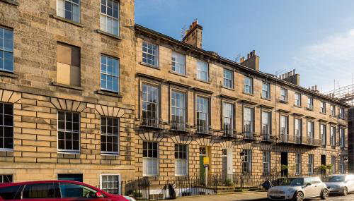 Light and Spacious 2 Bedroom Flat in Heart of Edinburgh - Foto 1