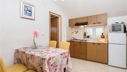 Beautiful Apartment In Punta Kriza - Foto 4