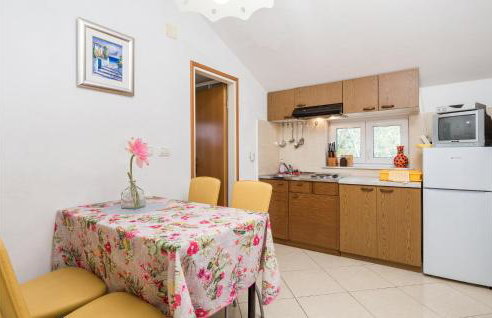 Beautiful Apartment In Punta Kriza - Foto 4