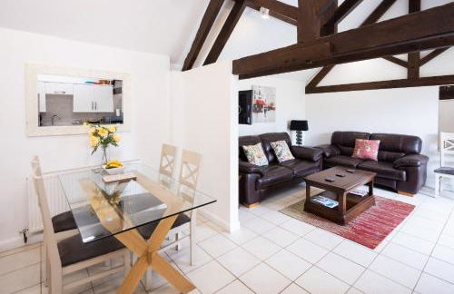 Deer Cottage at Rowden Manor - Sleeps 5 & Parking - Foto 2