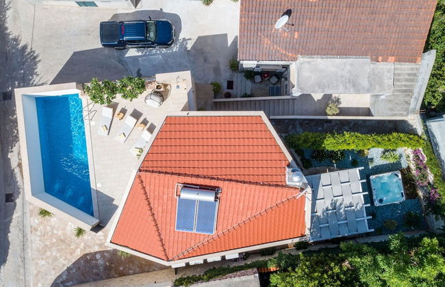 Villa Stone Pearl - Two Bedroom Holiday House With Pool - Foto 75