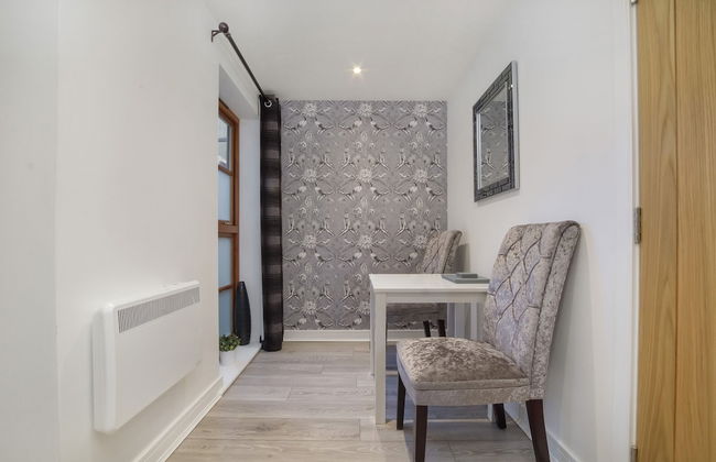 Reubens Court and City Apartments - Photo 7