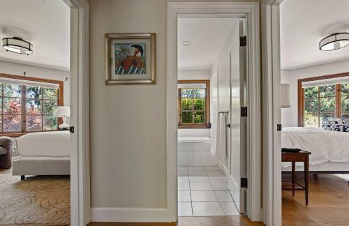 10 Acre Estate with Views Teahouse and Pickleball Court - Foto 38