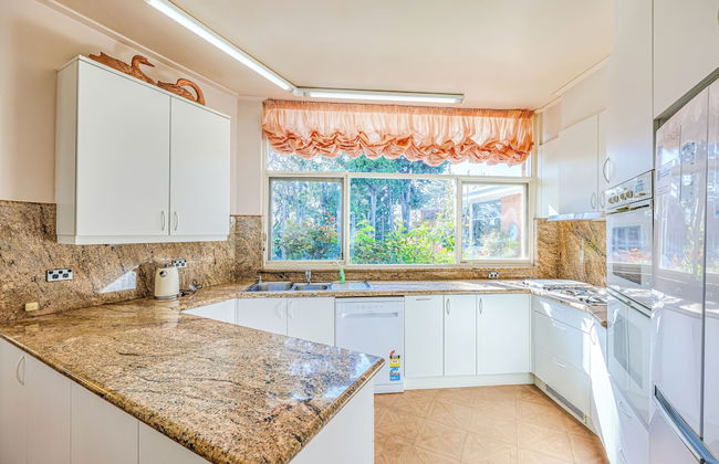 StayAU Spacious 6BR McKinnon Pool Home - Foto 33