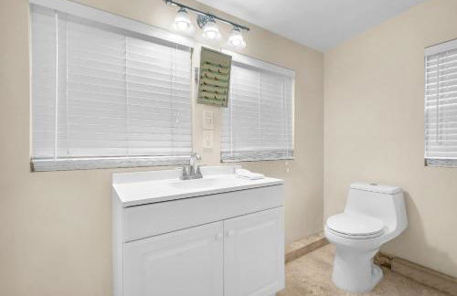 Grove Bay Bungalow - 2/2 Gated Cottage-Walk to Bay - Foto 18