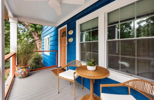 Bright and Stylish Historic Grant Park Retreat - Photo 5