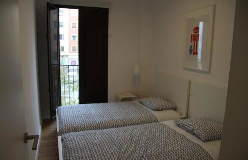 Apartamentos Hiedra y Tapinería Mercado Central - Photo 10