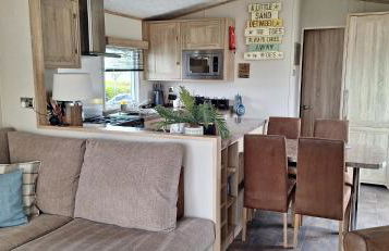 Glan Hirfaen, Where the mountains meet the sea - Photo 26