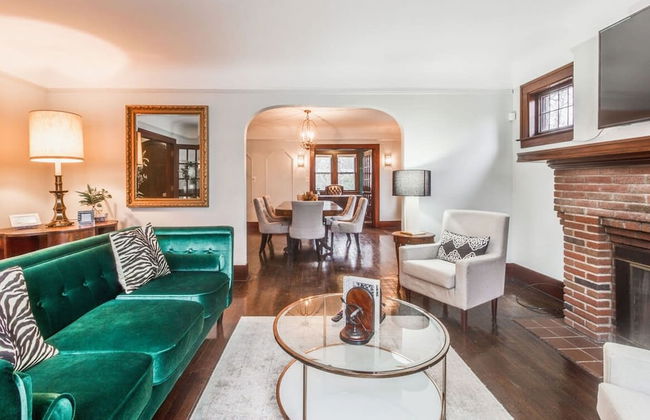 Glamorous Green Beauty in the Heart of University District 15min to Downtown - Foto 7