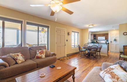 Deck w/ Forest Views, Ping Pong Blue Ridge Mtn Escape Ash Vale by Avantstay - Foto 18