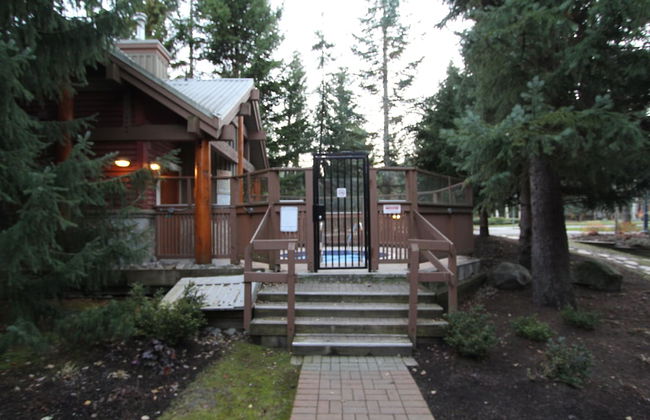 Symphony Condos by Whistler Retreats - Photo 37