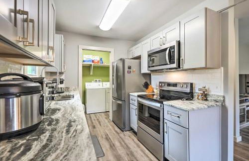 Near Hiking and Wineries! Newland Retreat with Creek - Foto 11