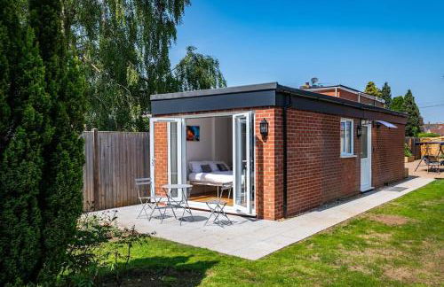 Patio lodge with forest access close to beaches - Foto 14