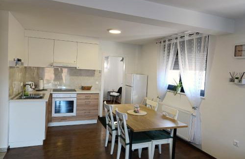 Kraljeva hiža - Apartmani i sobe Kralj - Foto 18