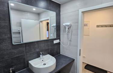 Übernachtung an der A2 - Foto 26