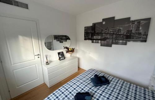 The Small White House In Milan - Foto 12