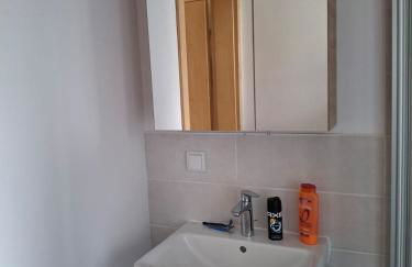 Schöne Vollausgestattete Monteurs- Gästewohnung nähe Raffinerie Leuna und Geiseltalsee für 2 Personen 0307 - Foto 6