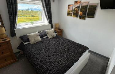 Self Catering Spacious open plan 3 bed apartment with sea views - Foto 14