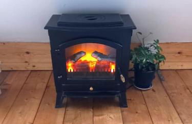 Rustic Retreat Guest Lodge - Photo 11