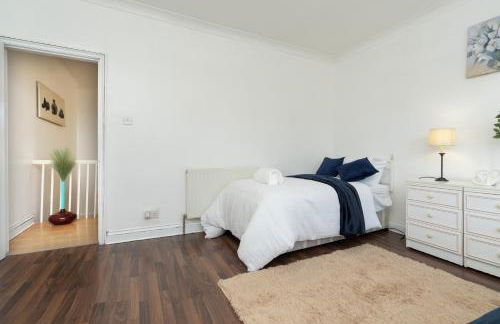 Classy Home near Southampton Airport -Free parking - Foto 11