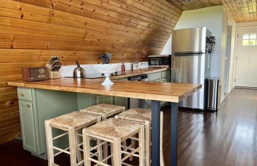 Scenic 2BR A-Frame w Hot Tub & Views - Foto 18