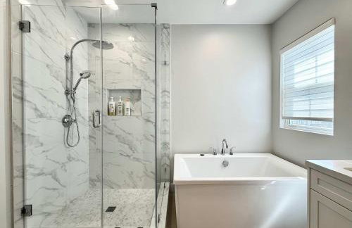 Marbella Lane Spacious 4BR Modern Family Home - Foto 23