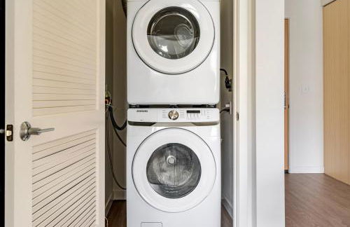 Blueground East Industrial pool AC nr park SFO-1850 - Foto 17