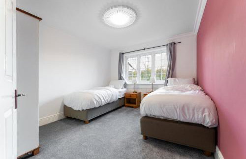 Purley House-Sleeps 8-Near Gatwick-Games Room - Foto 41