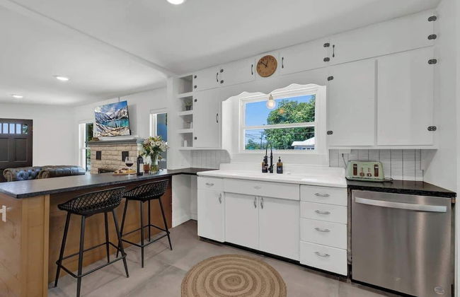 Walk to Schlitterbahn With Firepit - Foto 8