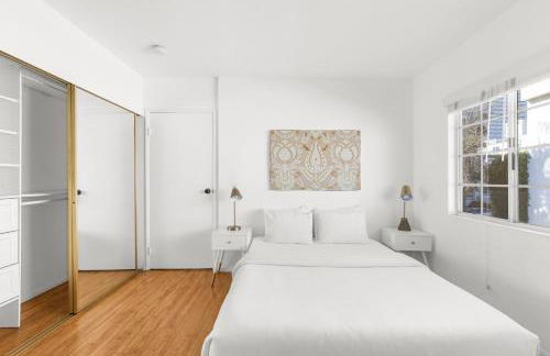 Modern Furnished 2 Bedroom in West LA - Foto 18