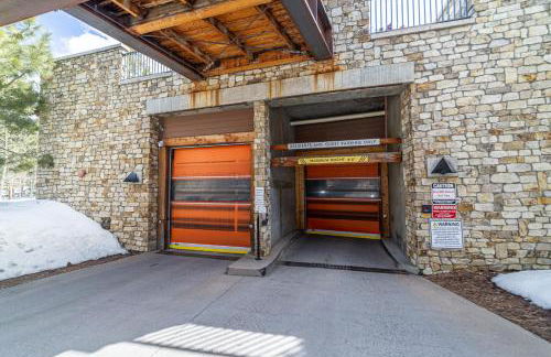 Luxury Oasis Village Ski-in Ski-out - Photo 27