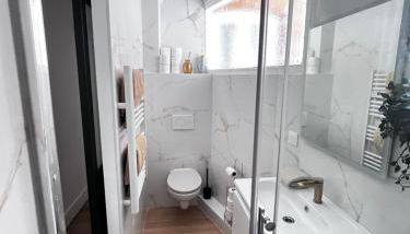 T2 ,AC,Private, Terrace, central - Photo 3