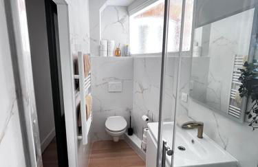 T2 ,AC,Private, Terrace, central - Photo 3