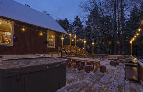 Dream Stratton Forest Cabin with Hot Tub and Fast WiFi - Foto 28