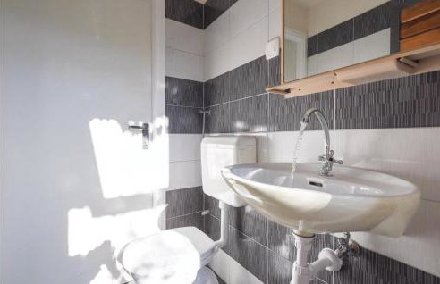 Stunning Home In Tugare - Photo 31